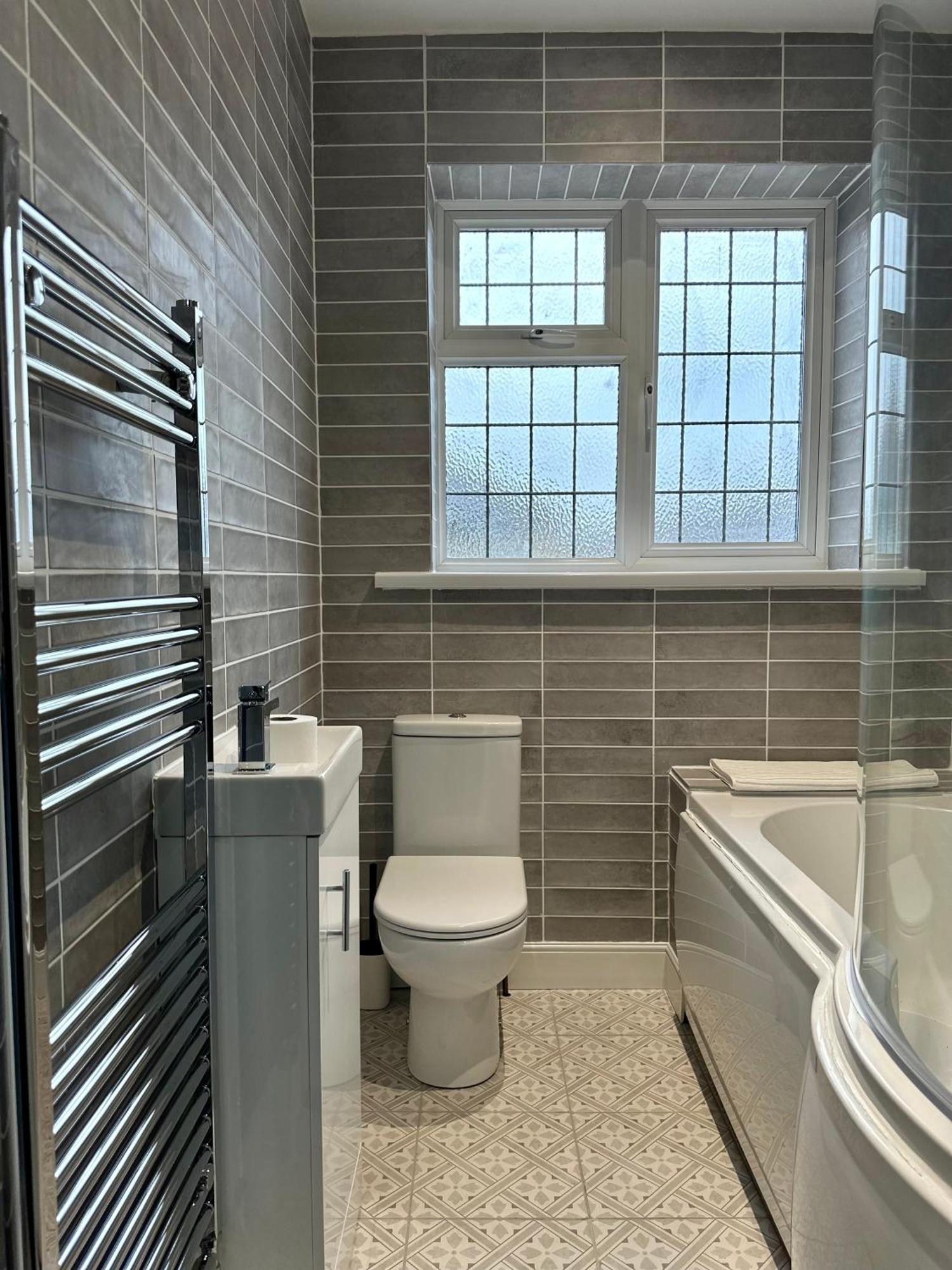 Clover Lodge Portsmouth Luxury Home With Off Road Free Parking Exterior photo