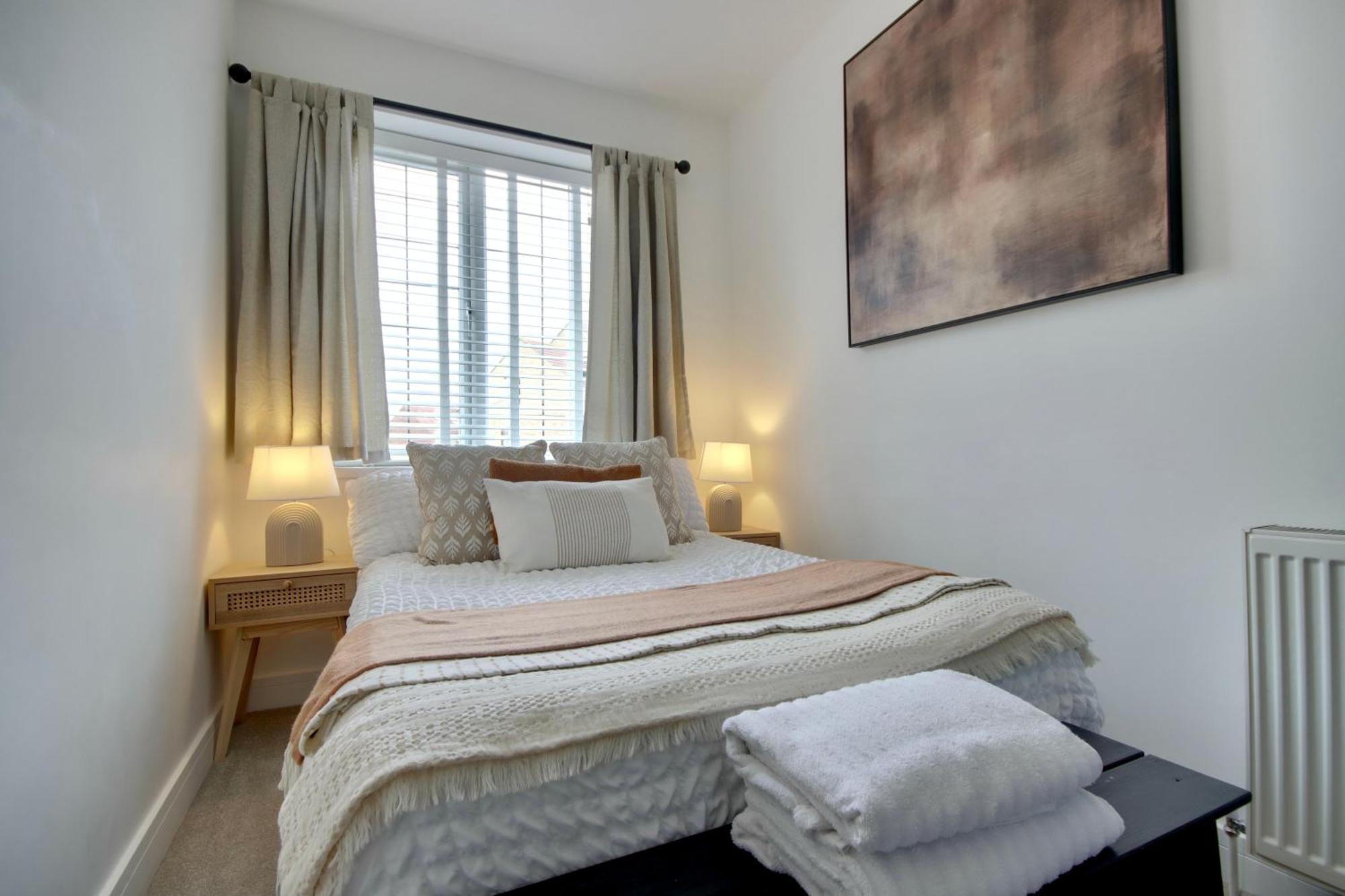 Clover Lodge Portsmouth Luxury Home With Off Road Free Parking Exterior photo